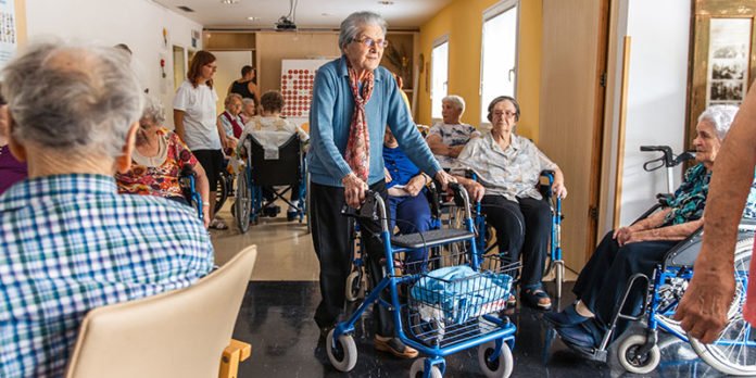 redfm_carehomes_post